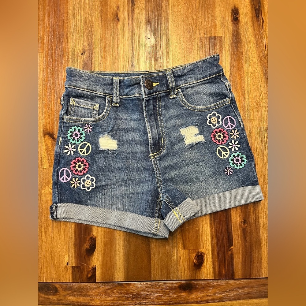 Justice Girl's Mini Mom Embroidered Distressed Denim Jean Shorts Size 10 NEW
